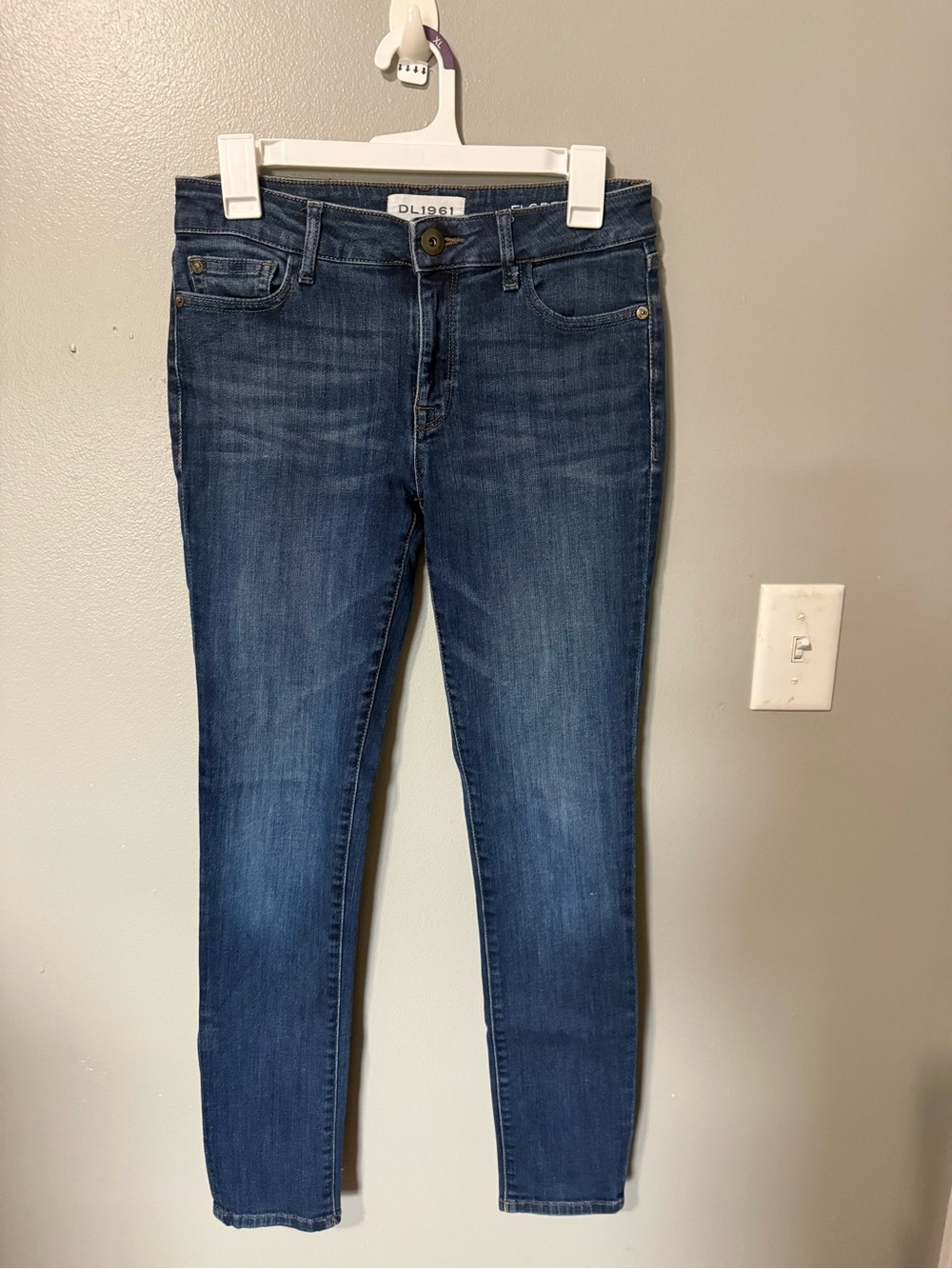 DL1961 Women’s Dark Blue Skinny Jeans
